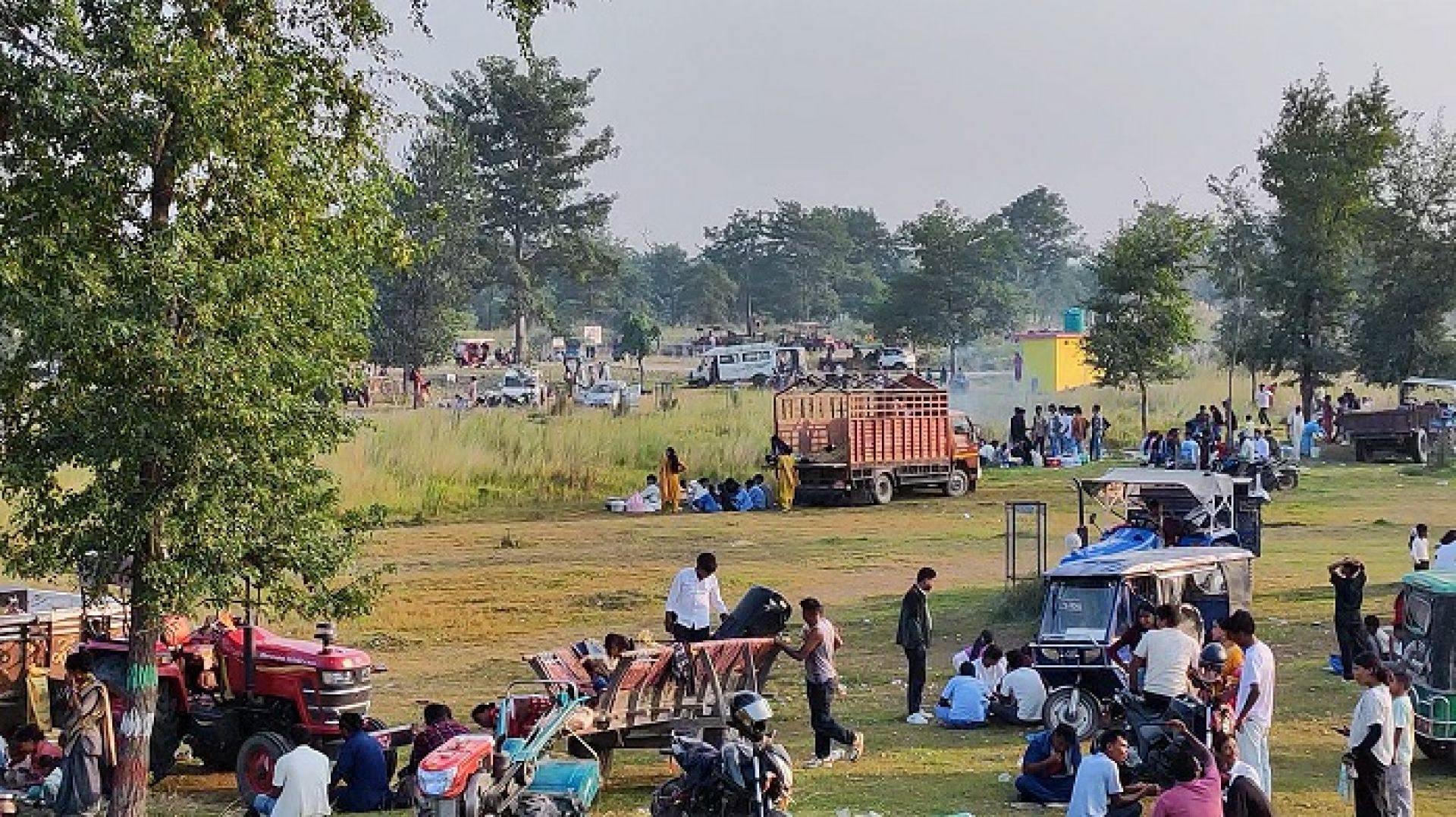 गेरुवाको इन्टेकमा आन्तरिक पर्यटकको घुइँचो 